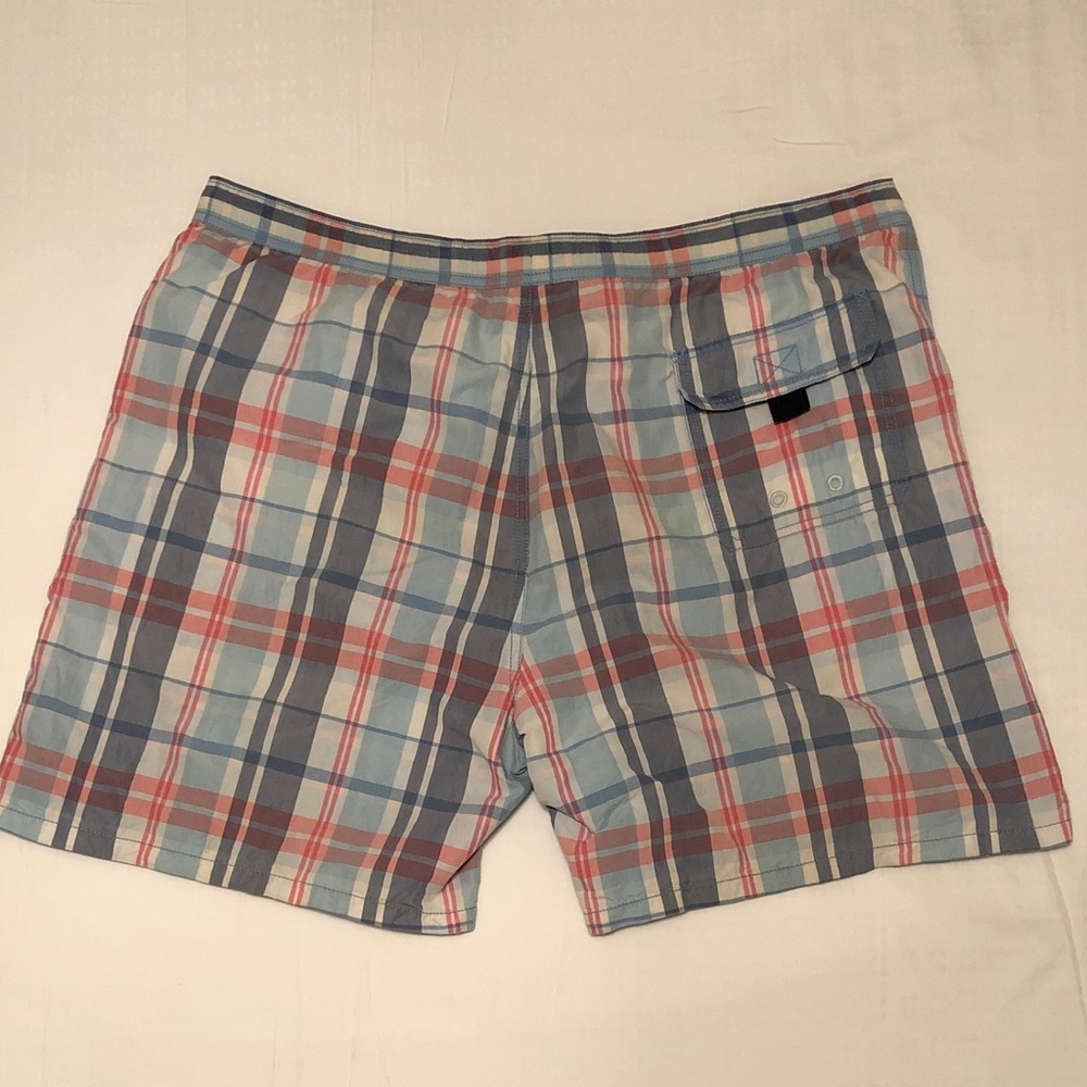 Mens Blue, Pink Plaid  Vineyard Vines Chappy Trunk - Picture 7 of 8